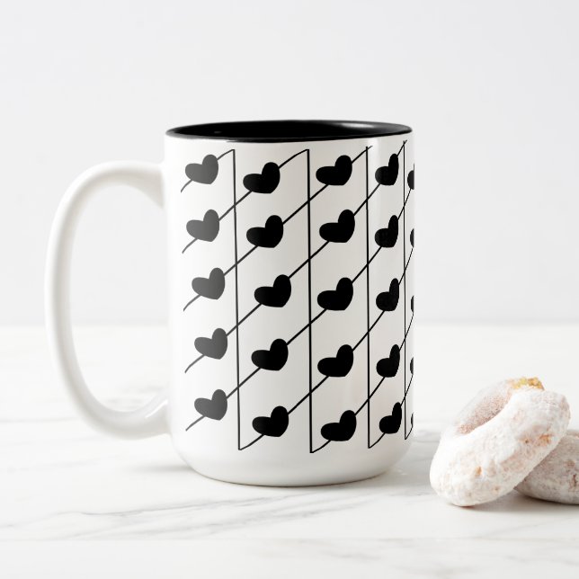 Taza Bicolor Corazones de rayas negras (Con donut)