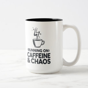 Taza Bicolor Corriendo con Cafeína y Caos