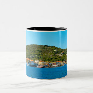Taza Bicolor Costa del puerto de Antipaxos Mug