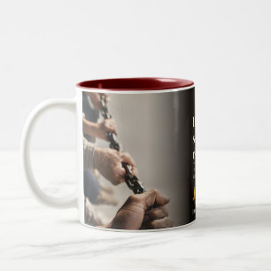 Taza Bicolor Cota de libro: Los guiones se pueden reescribir