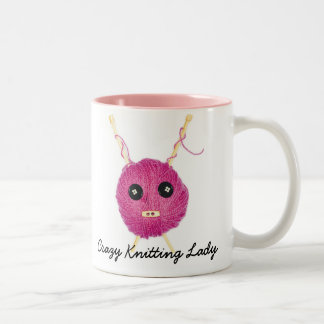 Taza Bicolor Crazy Knitting Lady