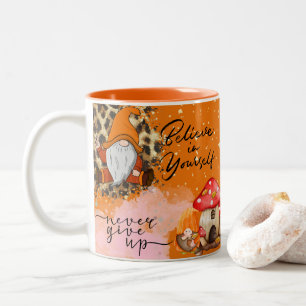 Taza Bicolor cree en ti mismo, para amantes de los Gnomos,