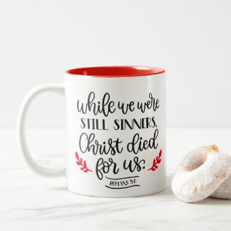 Taza Bicolor Cristo murió por nosotros mugre