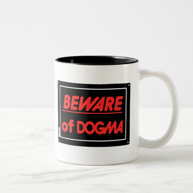 Taza Bicolor Cuidado con los ateos de Dogma (Derecha)