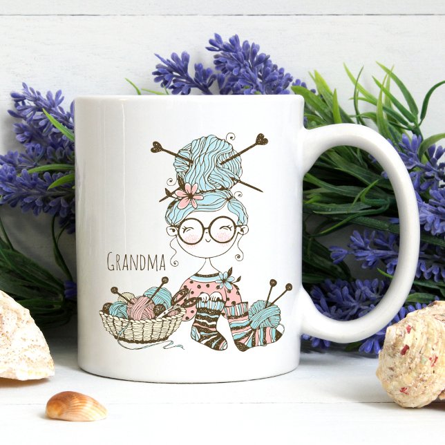 Taza Bicolor Cute Whimsical Knitus Fun Abuela (Subido por el creador)
