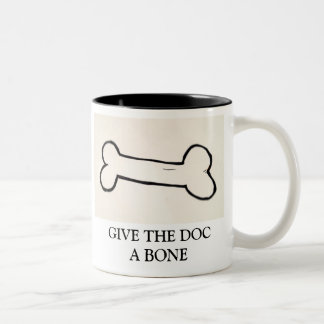 TAZA BICOLOR DÉ A DOC. UN HUESO
