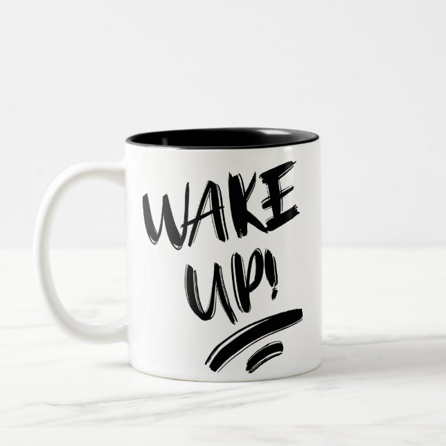 Taza Bicolor ¡Despierta! Texto de diseño agradable (Izquierda)