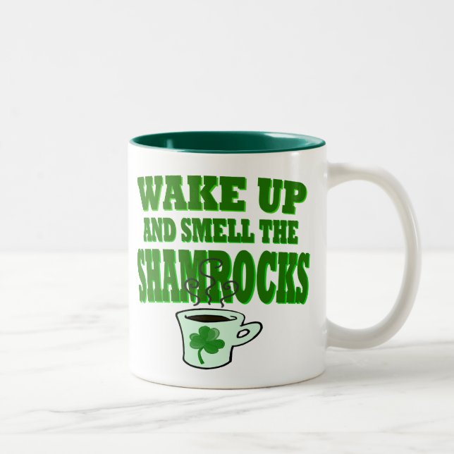 Taza Bicolor Despierta Y Huele El Mug De Shamrock (Derecha)
