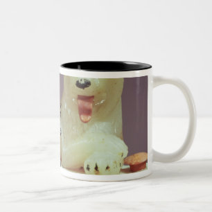 Taza Bicolor Detalle de la tapa de un tarro del unguent con una