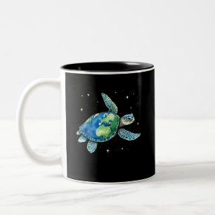 Taza Bicolor Día de la Tierra de las Tortugas Marinas 2025