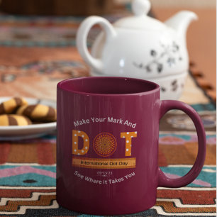 Taza Bicolor Diseño del Día Internacional del Dot