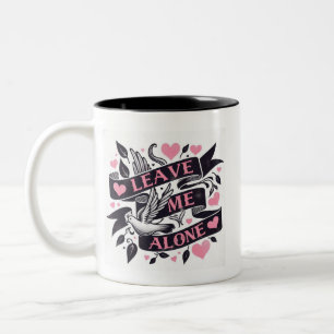 Taza Bicolor Divertidas San Valentín, déjenme en paz palomas y 