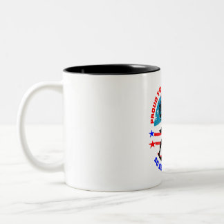 TAZA BICOLOR DONALD TRUMP - ORGULLOSO DE SER CHICA DE TRUMP