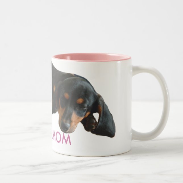 Taza Bicolor Doxie Mom Sleepy Puppy Mug (Derecha)