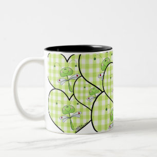 Taza Bicolor Dragon Fly en el corazón de gingham verde
