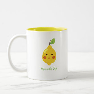 Taza Bicolor Echar un ojo al limón del día
