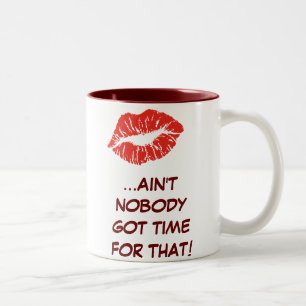 Taza Bicolor El besarse… ¡No está nadie hora conseguida par