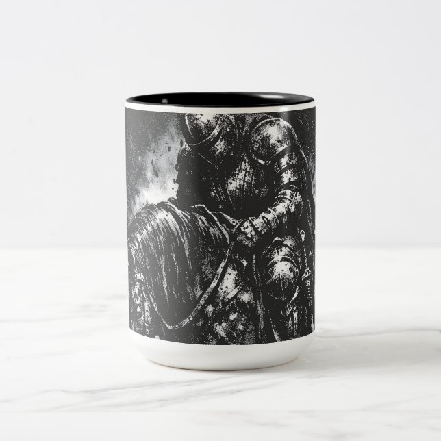 Taza Bicolor El Caballero Caído por BurnsInHell (Centro)