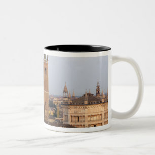 Taza Bicolor El centro de Parma. Iglesia Battistero en