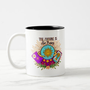 Taza Bicolor El futuro es la bola de cristal no binaria