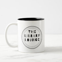El logo del salón de la biblioteca Coffee Mug
