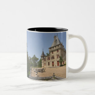 Taza Bicolor El magnífico Chateau de Pressac y jardín