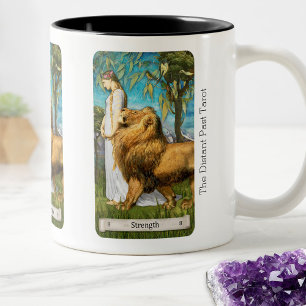 Taza Bicolor El Mazo de Tarot The Distant Past Carta de la Fuer