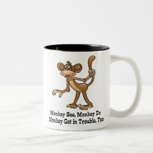 Taza Bicolor El mono ve, mono hace, mono consigue en problema,
