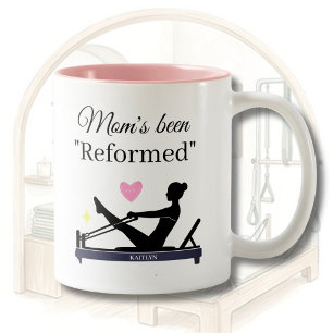 TAZA BICOLOR EL NOMBRE DE LA MADRE DE PILATES HA SIDO "REFORMAD