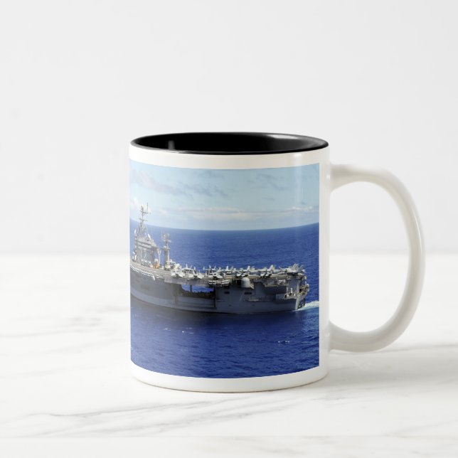 Taza Bicolor El portaaviones USS Abraham Lincoln 2 (Derecha)