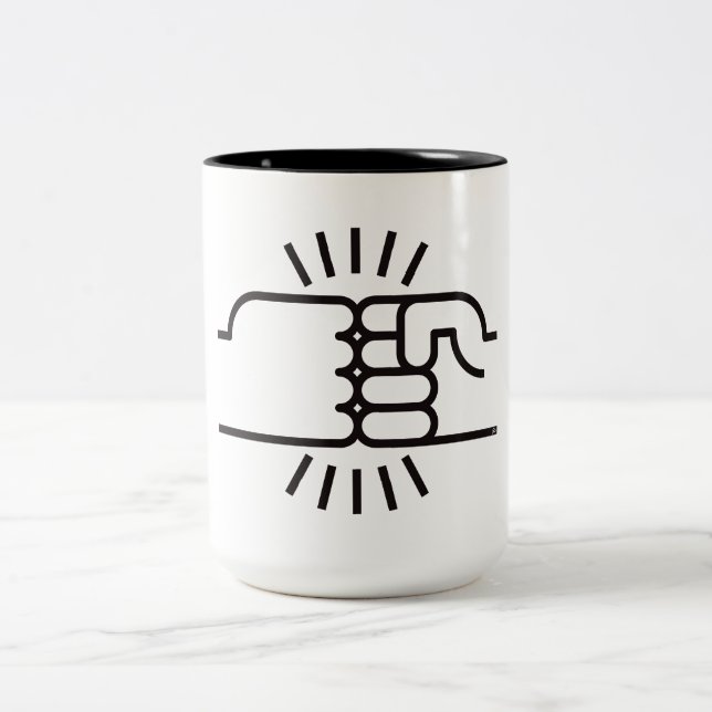 Taza Bicolor ¡El puño topa a continuación! (Centro)