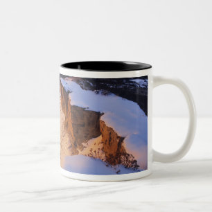 Taza Bicolor El río Little Missouri en invierno en