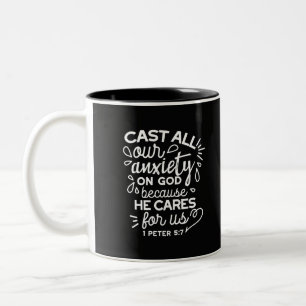 Taza Bicolor Él se preocupa por ti – Frase Cristiana de Ánimo