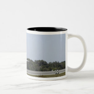 Taza Bicolor El transbordador espacial la Atlántida despliega