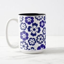 Taza Bicolor Elegancia con flores azules