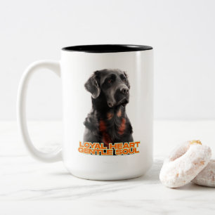 Taza Bicolor Elegante arte Mascota realista de perro negro