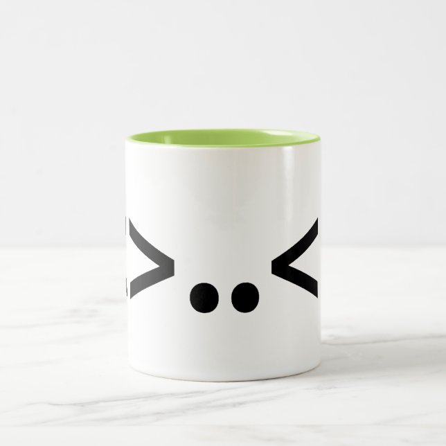 Taza Bicolor Emoticono japonés ALIEN (Centro)
