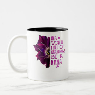 Taza Bicolor En Un Mundo Lleno De Abuelitos Sea Na Na Púrpura A