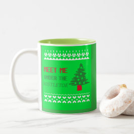Taza Bicolor Encuentrame bajo la ramita de muérdago