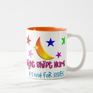 Taza Bicolor Enfermera del turno de noche "no está para las