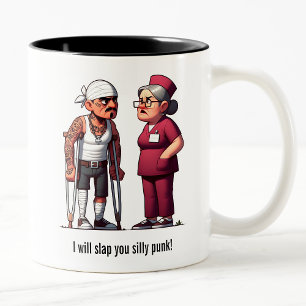 Taza Bicolor Enfermera escolar: paciente miembro de una dura pa