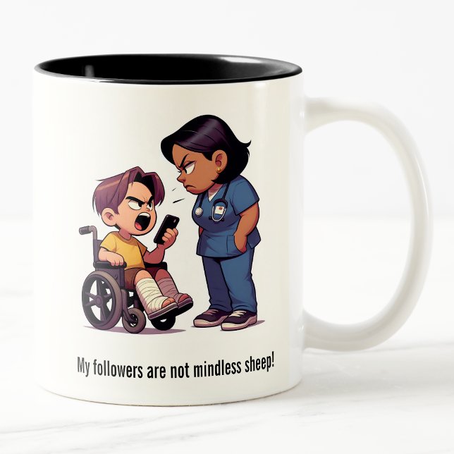 Taza Bicolor Enfermera vs. paro (Subido por el creador)
