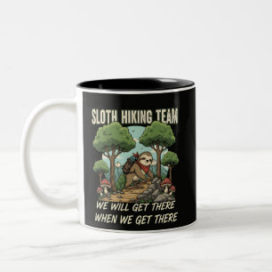 Taza Bicolor Equipo Divertido de Trekking de Perezoso Llegaremo