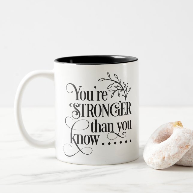 Taza Bicolor Eres más fuerte de lo que sabes (Con donut)