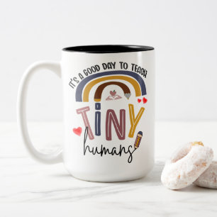 Taza Bicolor Es un buen día para enseñar a humanos pequeños, re