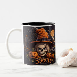 Taza Bicolor Escena espeluznante de Halloween con calabaza, bru