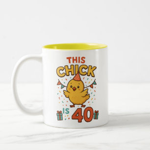 Taza Bicolor Esta chica es 40 cumpleaños hábiles y divertidos