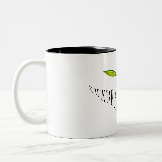 Taza Bicolor Estamos todos enojados aquí (Izquierda)