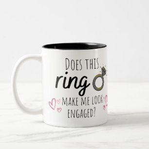 Taza Bicolor ¿Este anillo hace que parezca Mug comprometida?