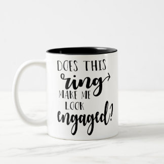 Taza Bicolor ¿Este anillo me hace ver comprometido?